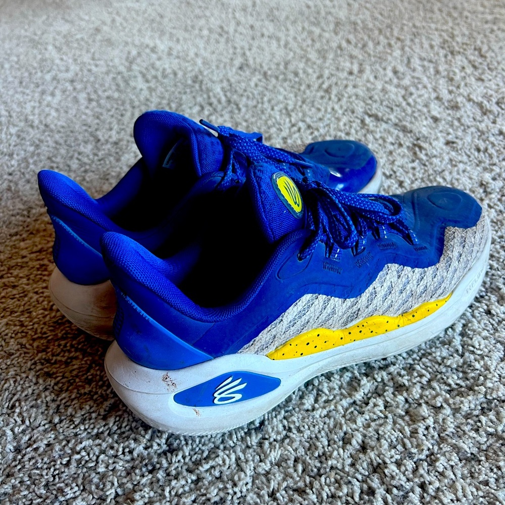 Men’s Under Armour Steph Curry Shoes